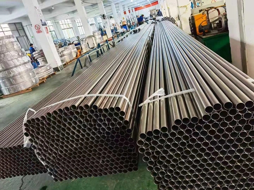 ¿Cuál es el proceso de producción de tubos de aleación de titanio