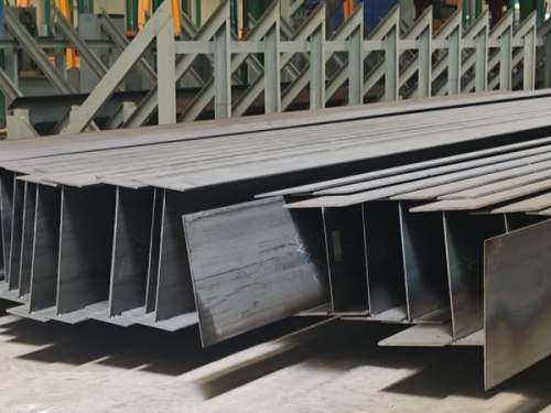 Soldadura de acero al carbono: proceso clave para estructuras de acero resistentes y duraderas.